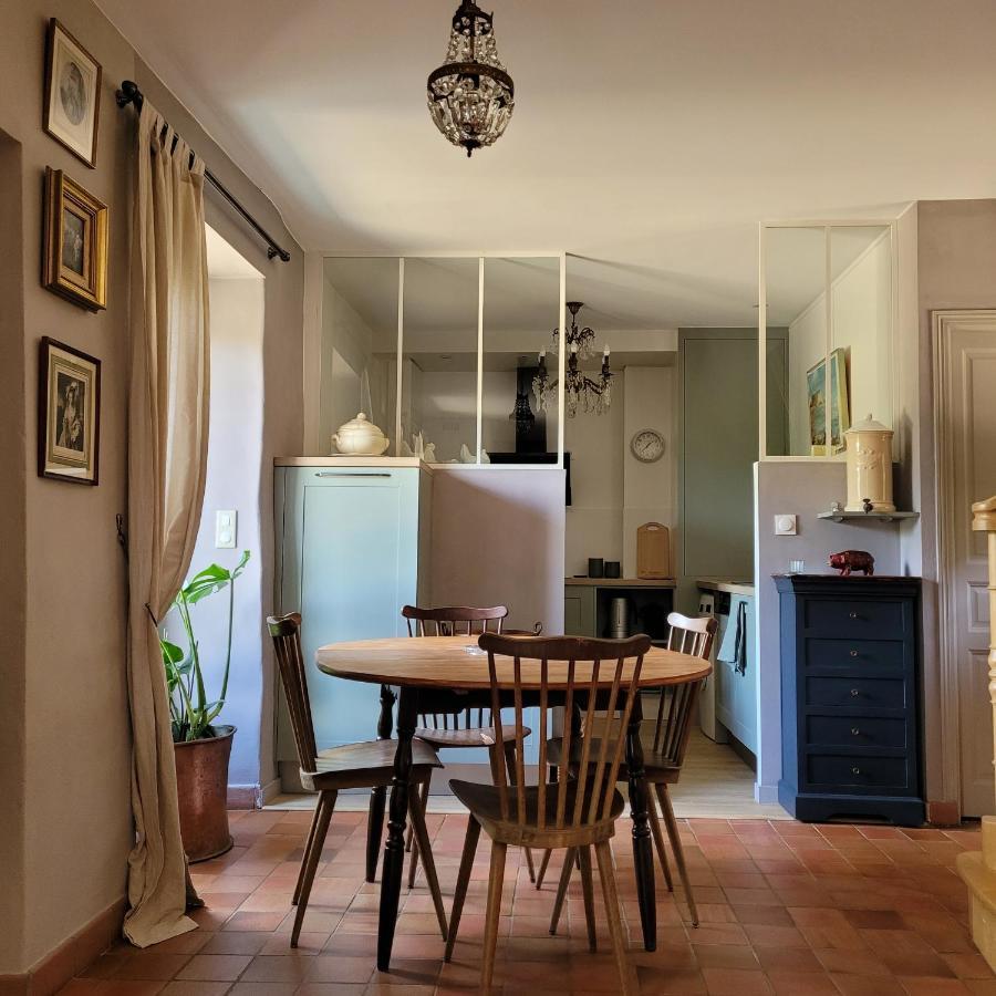 Gîte de charme au Manoir du Plessis-Quinquis Sainte-Seve Extérieur photo